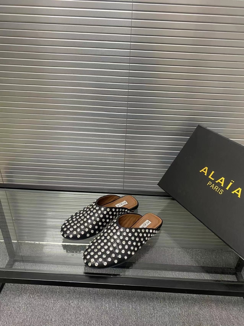 Alaia Flat Shoes